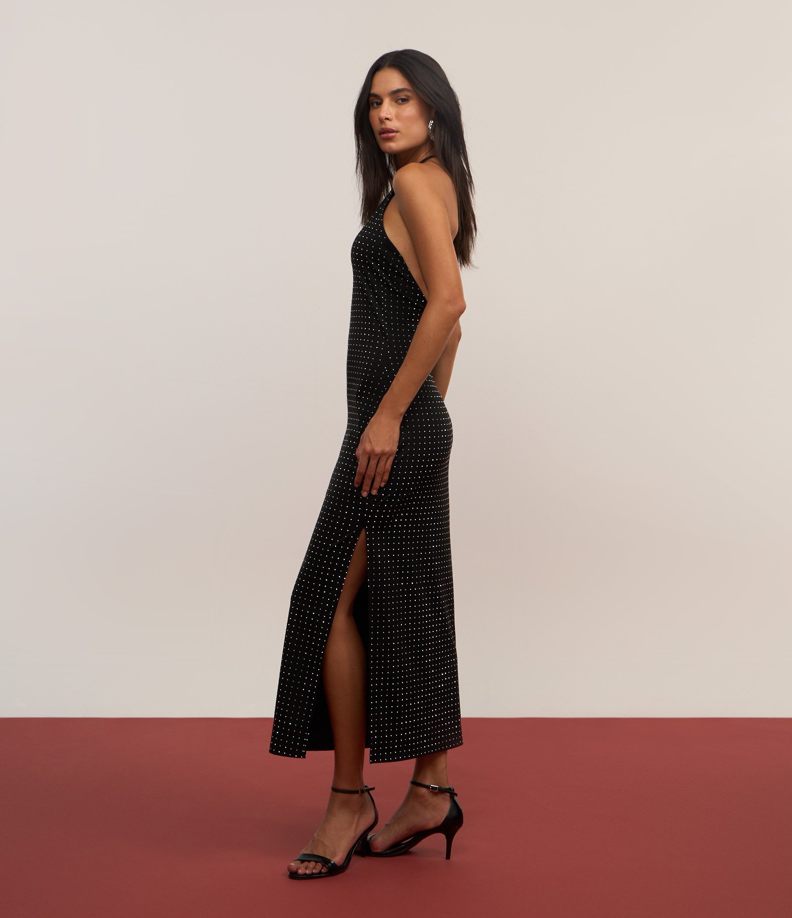 Vestido New Midi em Malha com Amarração no Pescoço e Tachinhas Lineares Preto 5
