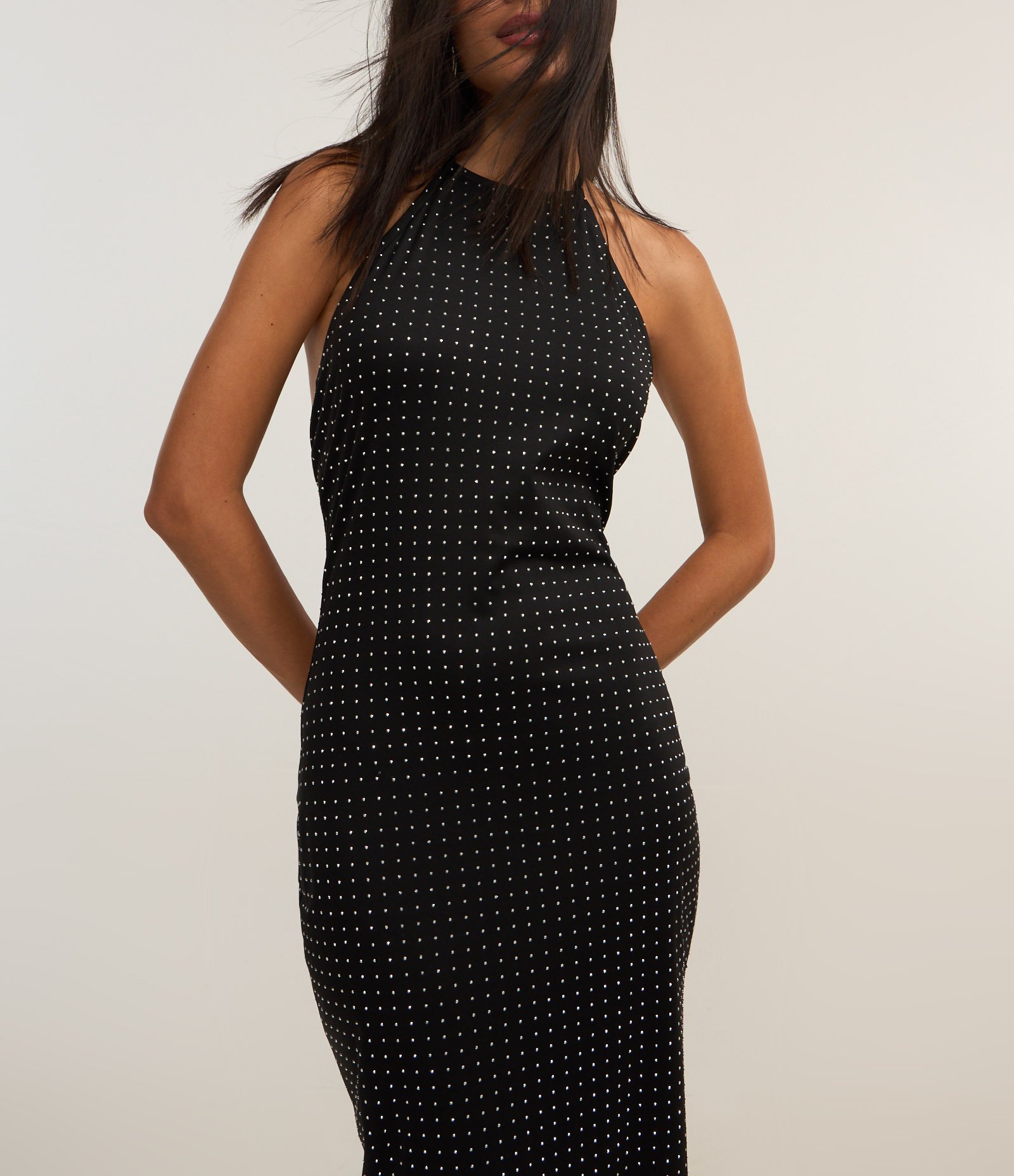 Vestido New Midi em Malha com Amarração no Pescoço e Tachinhas Lineares Preto 3