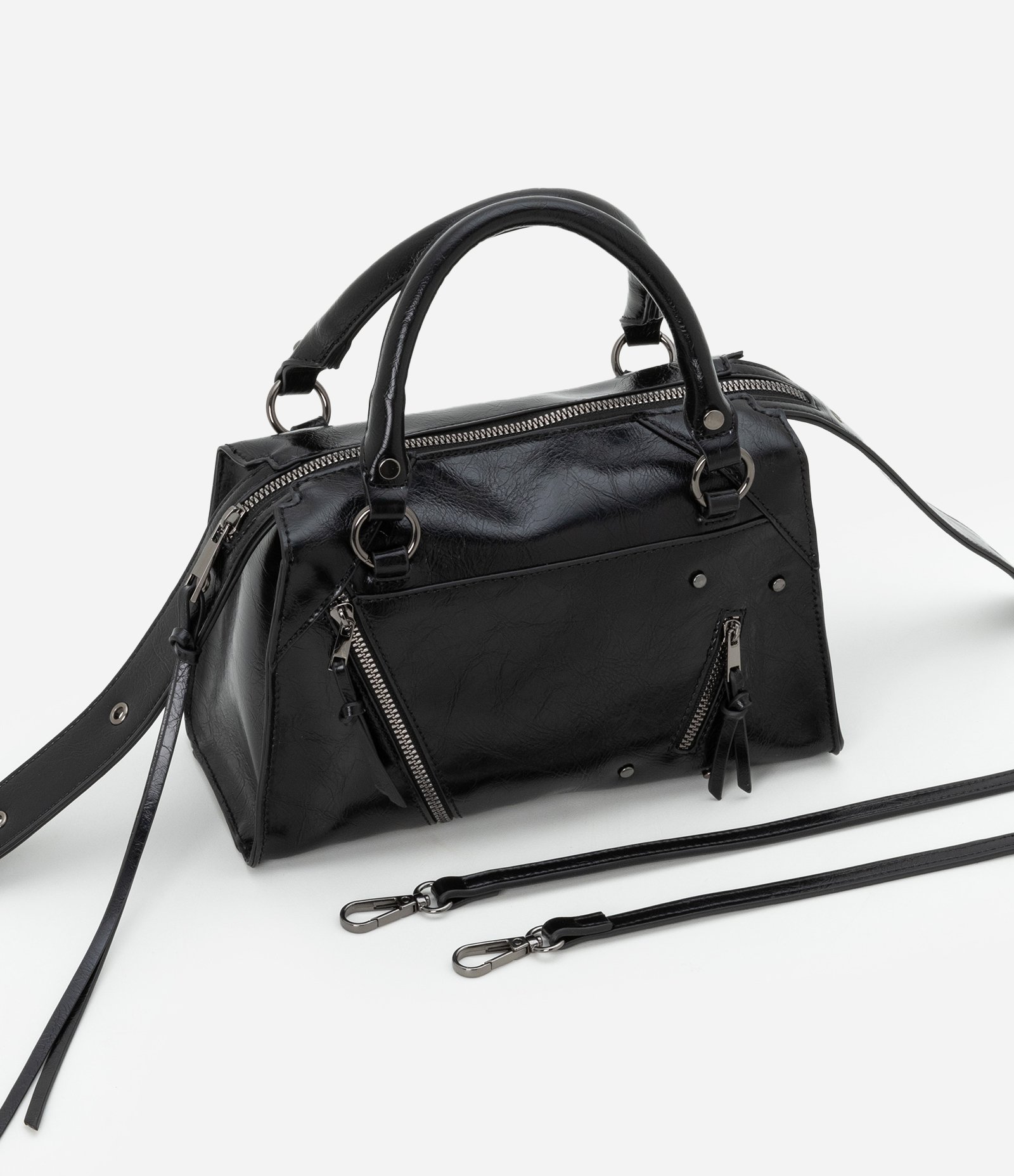 Bolsa Satchel Média Desestruturada com Zíperes e Pullers Preto 6