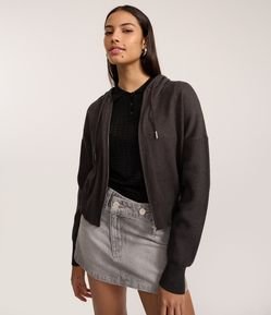 Jaqueta Curta em Tricô com Capuz