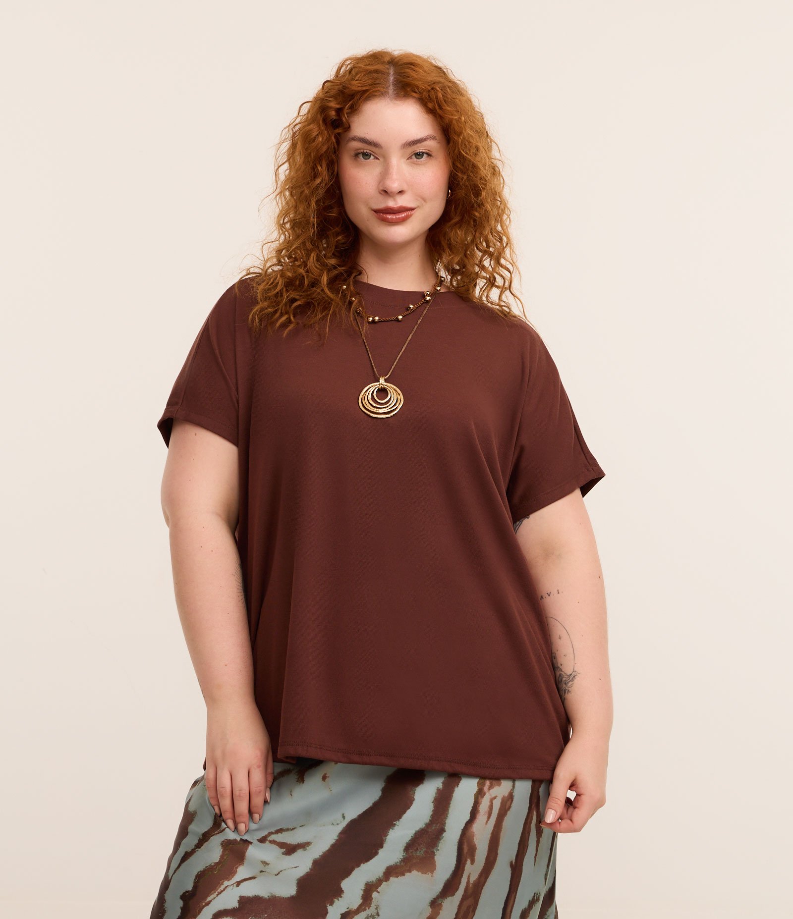 Blusa Básica em Ribana e sem Cava Curve & Plus Size Marrom Café 1
