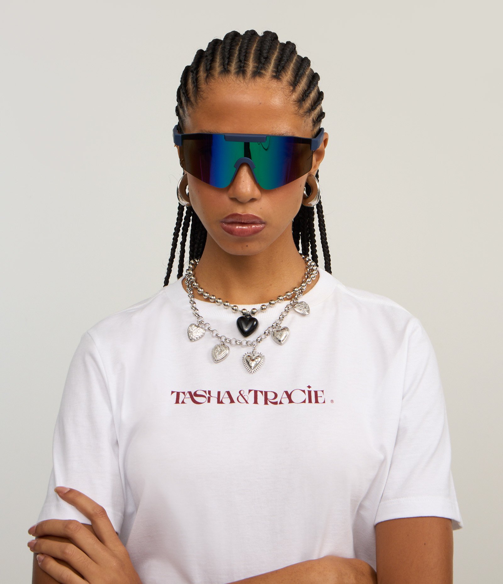 Camiseta Alongada em Algodão com Estampa Tasha e Tracie Diretoria Branco 1