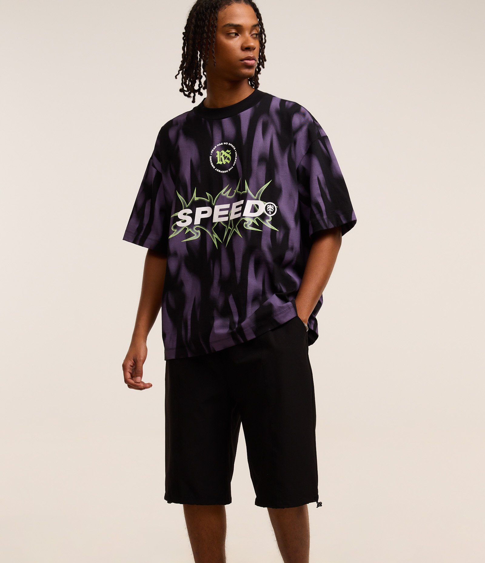 Bermuda Baggy em Poliamida com Bordado no Bolso Preto 4