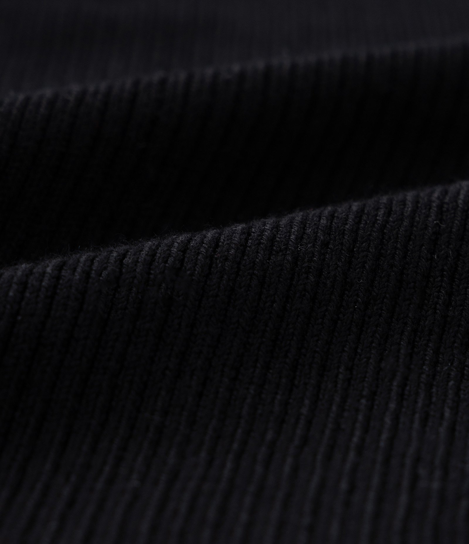 Vestido Curto Evasê em Tricô com Gola Alta Curve & Plus Size Preto 7