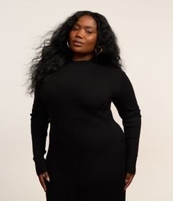 Vestido Curto Evasê em Tricô com Gola Alta Curve & Plus Size