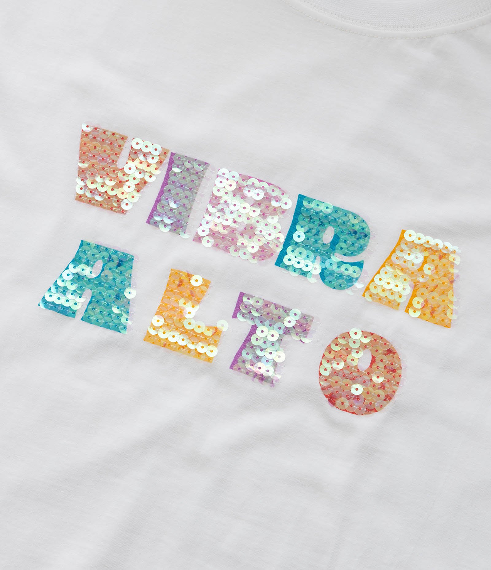 Camiseta Cropped com Paetê Vibra Alto Curve & Plus Size Branco 9