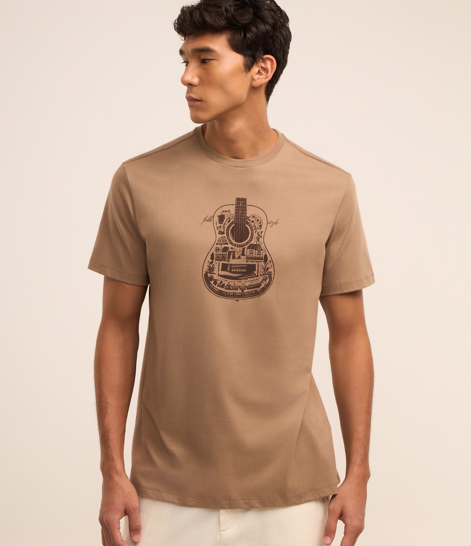 Camiseta em Algodão com Estampa de Violão Bege 1