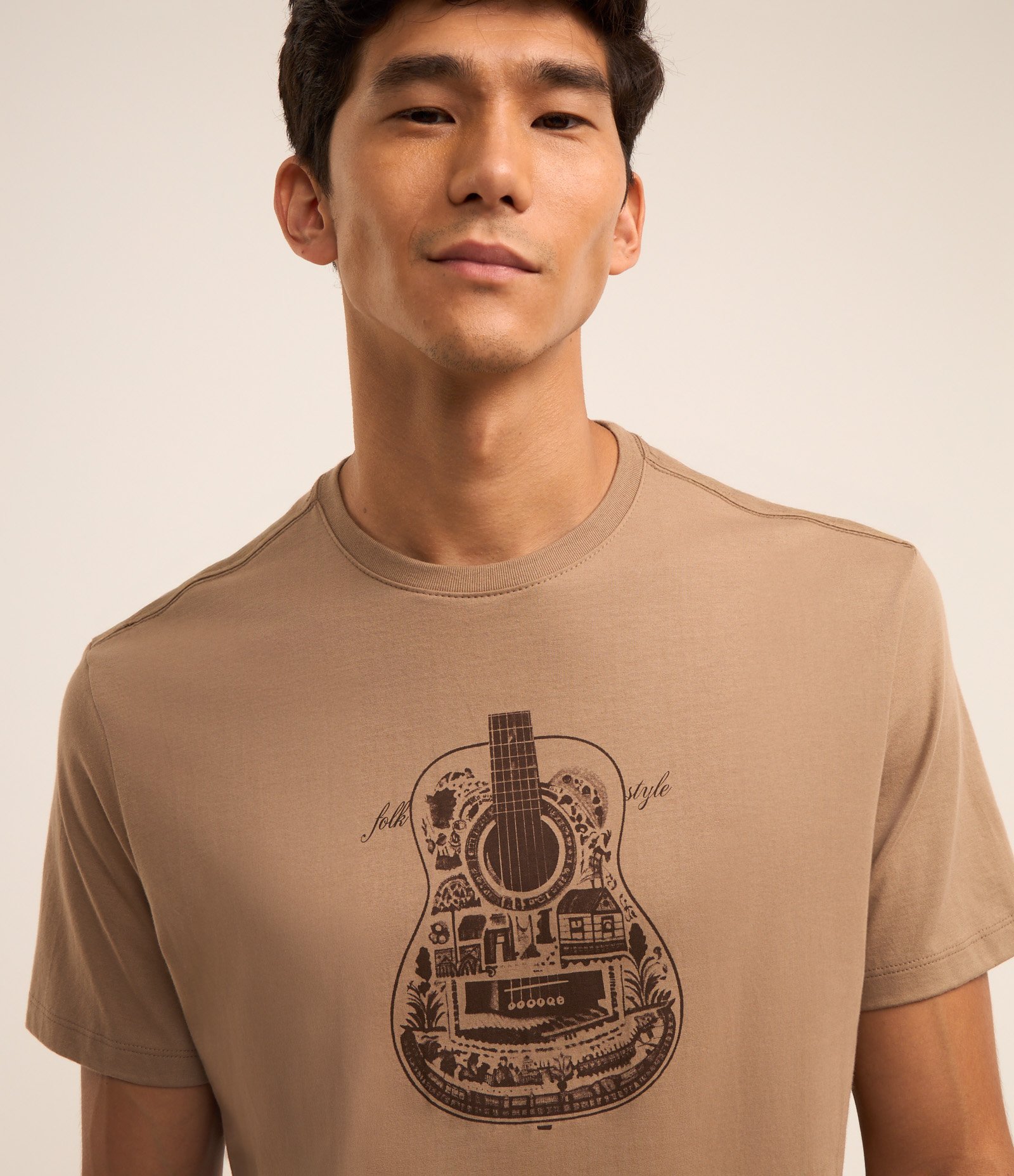 Camiseta em Algodão com Estampa de Violão Bege 3