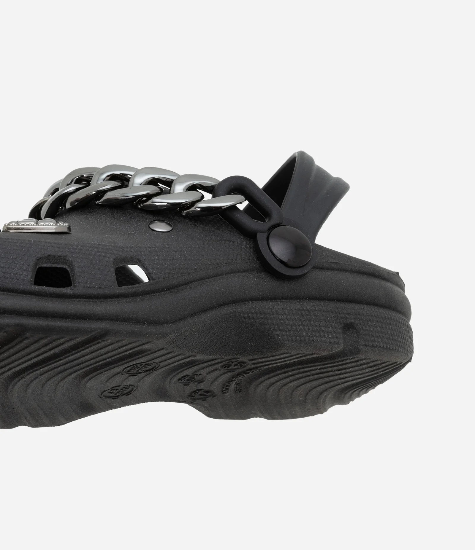 Sandália Babuche Infantil com Corrente e Patchs Aplicados - Tam 28 a 35 Preto 4