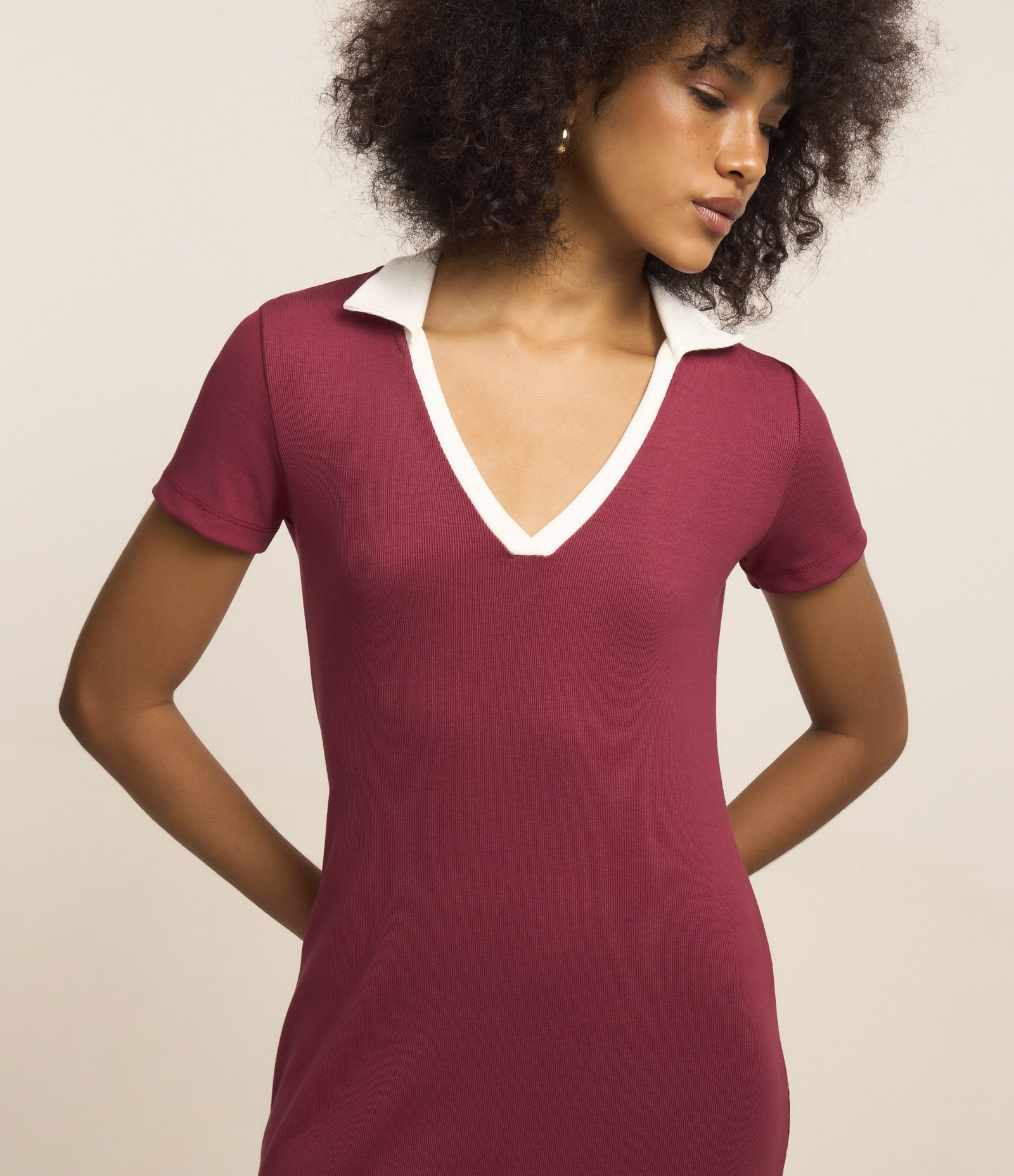 Vestido Midi em Ribana com Colarinho Contrastante na Gola Vermelho 2