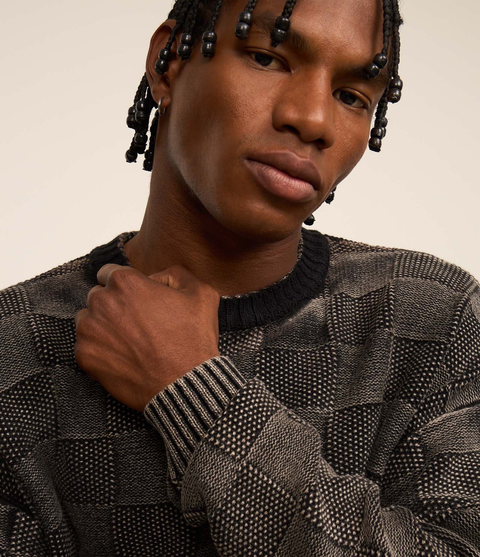 Suéter Boxy em Algodão Estonado em Textura Jacquard e Xadrez Preto 5
