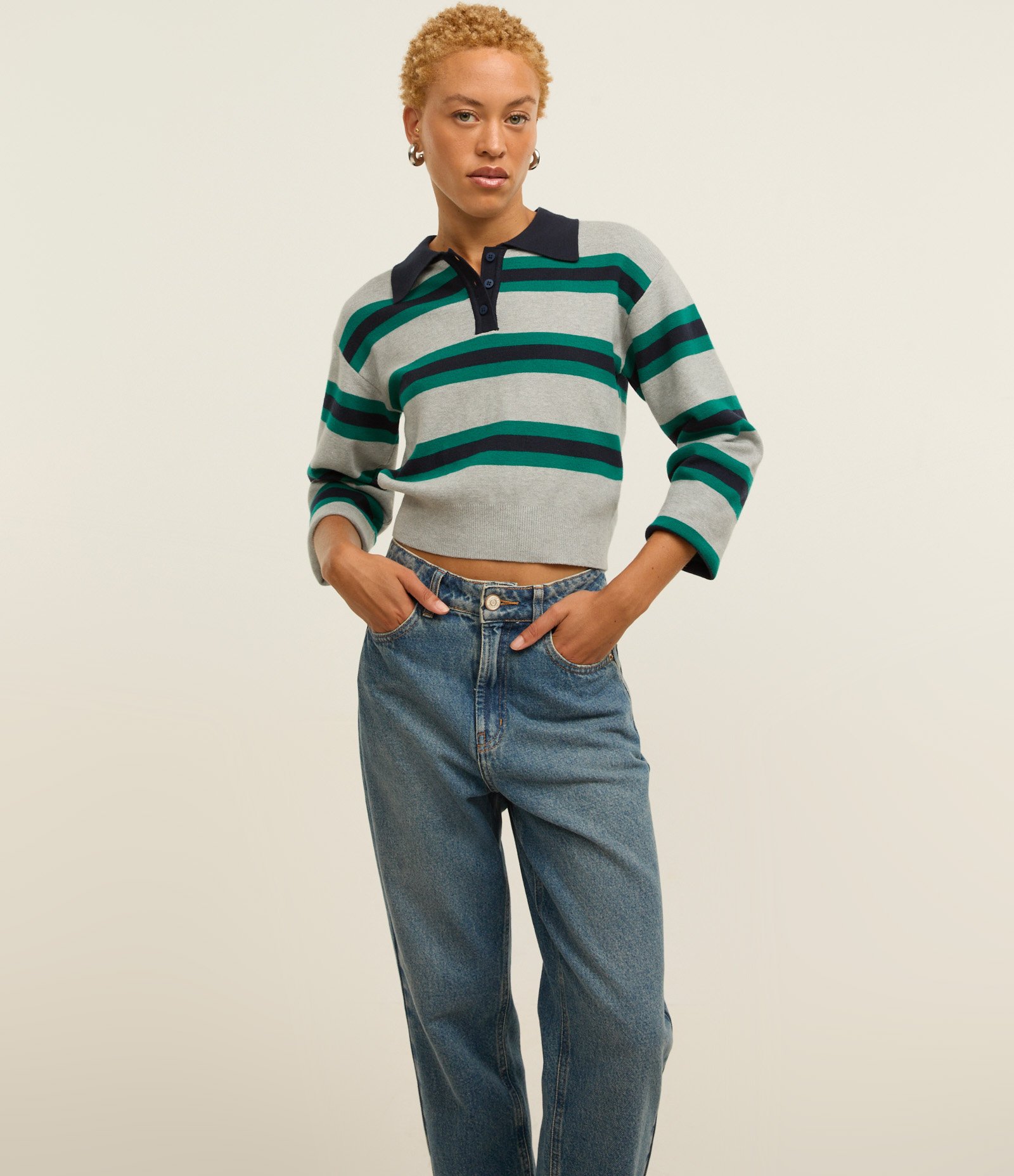 Calça Mom Jeans com Cintura Alta e Lavagem Dirty Azul 2