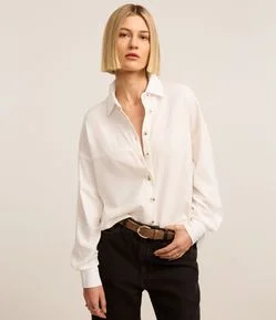 Camisa Oversized em Viscolinho com Abotoamento