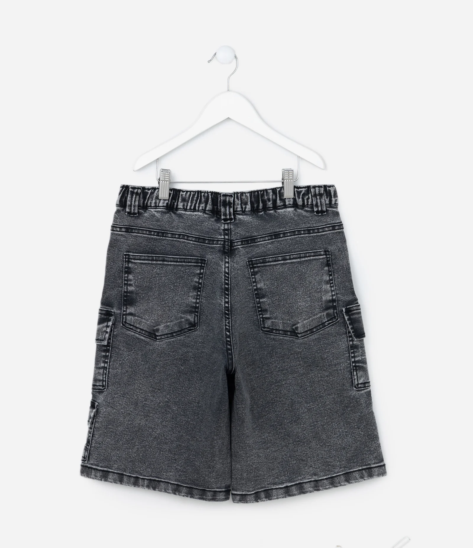 Bermuda Infantil em Jeans com Bolsos Cargo - Tam 5 a 14 Anos Cinza 2