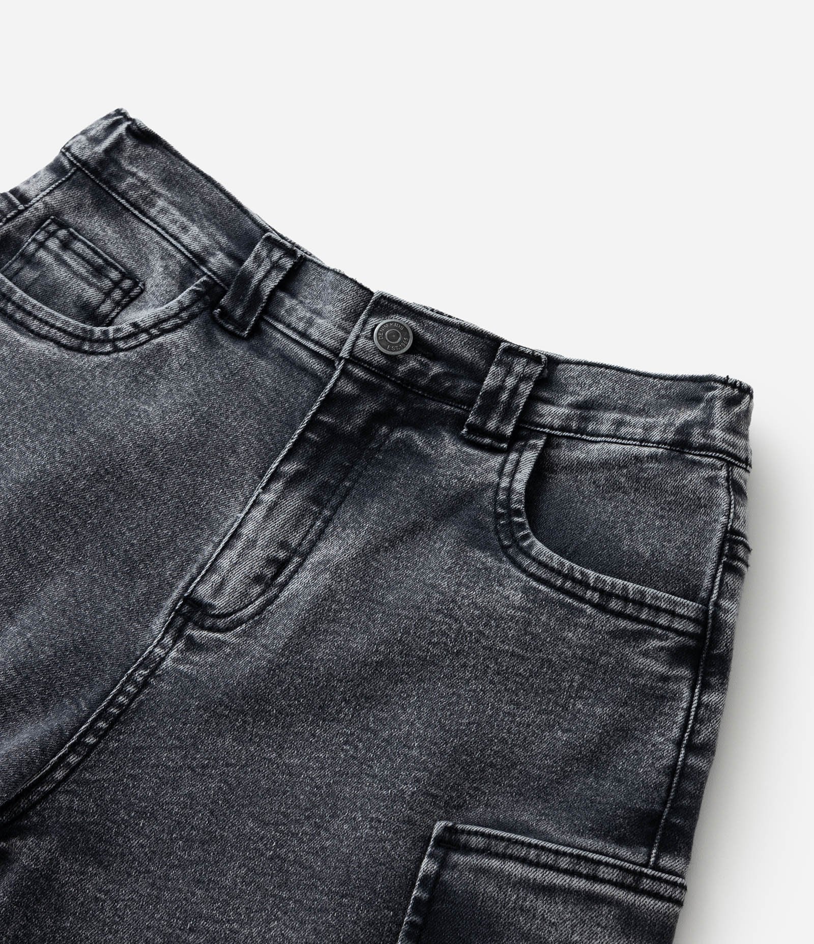 Bermuda Infantil em Jeans com Bolsos Cargo - Tam 5 a 14 Anos Cinza 5