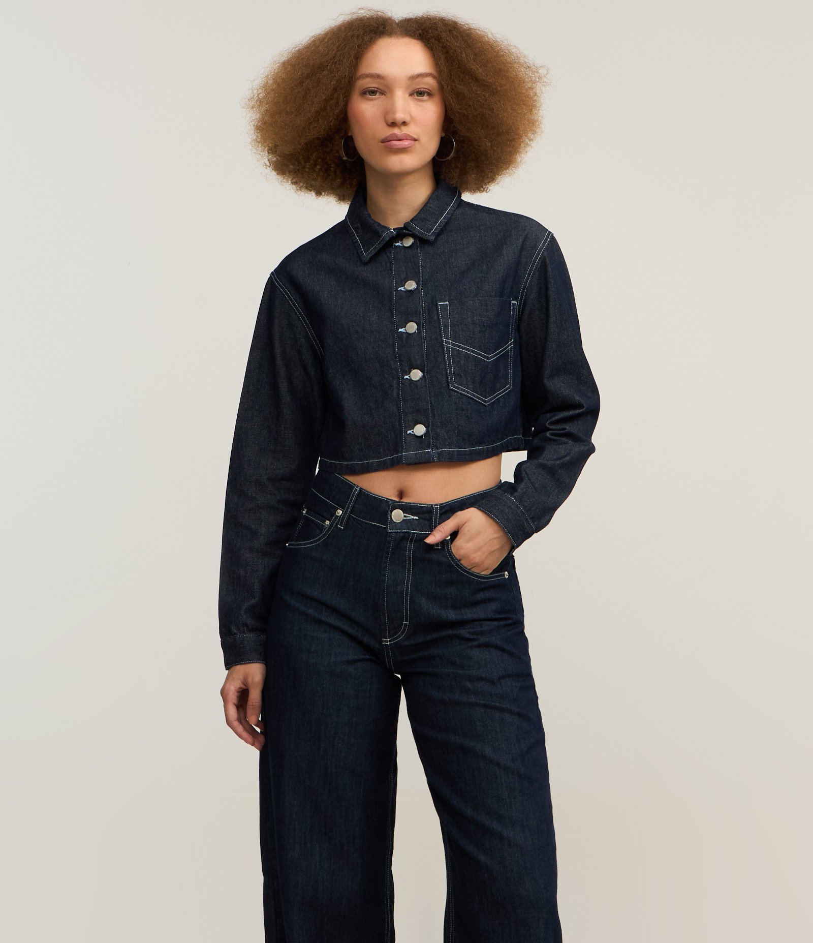 Calça Skater em Jeans com Pespontos Contrastantes Azul 4