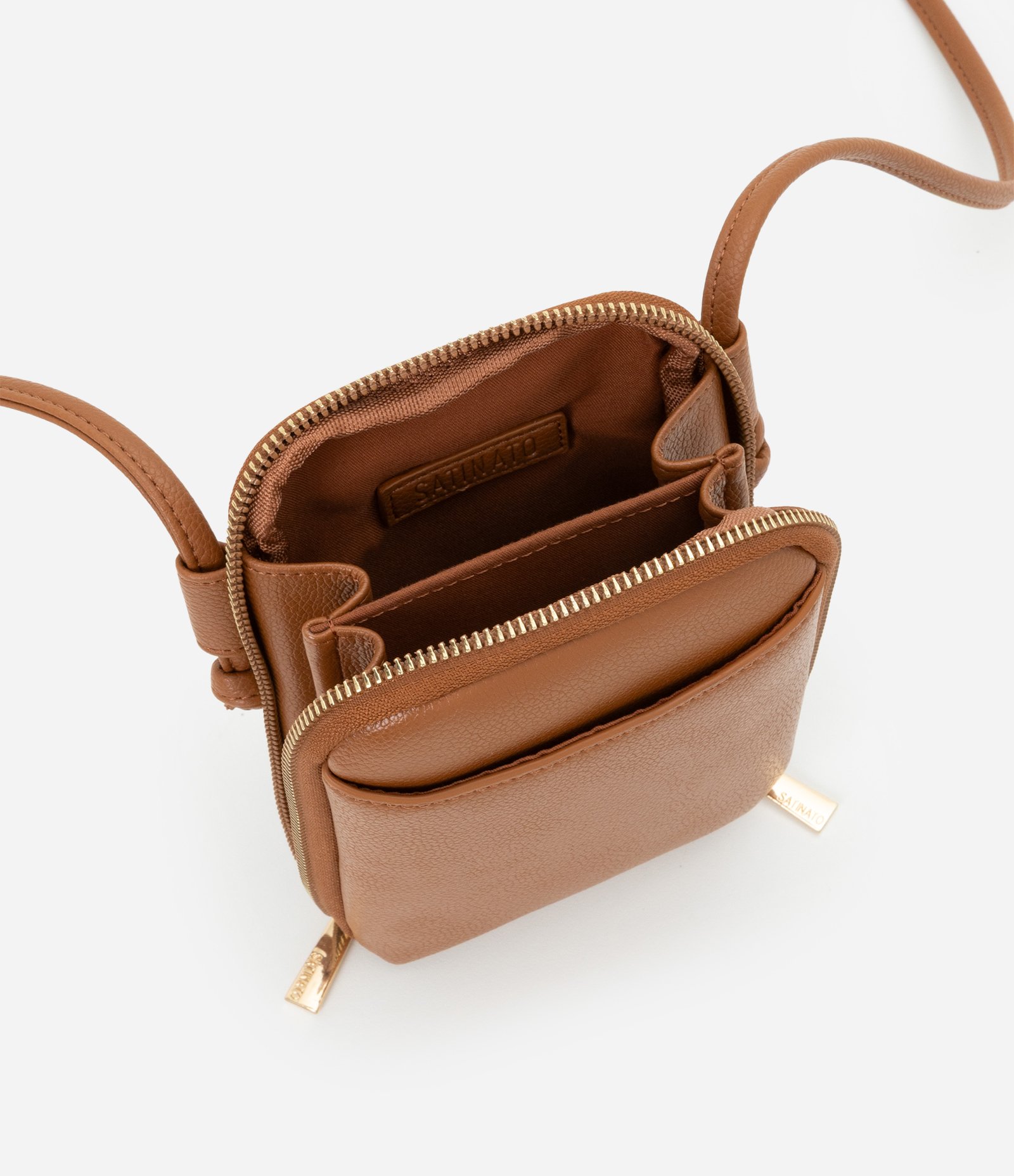 Bolsa Porta Celular com Bolsinho Frontal Marrom 7