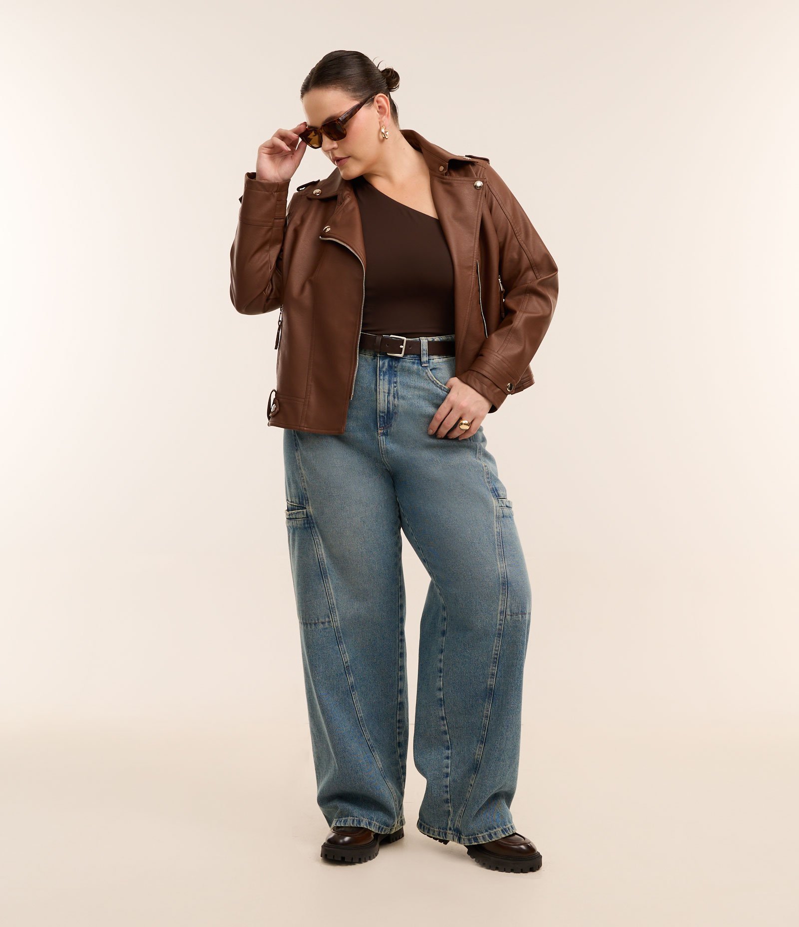 Jaqueta em PU com Botões e Zíper Curve & Plus Size Marrom 2