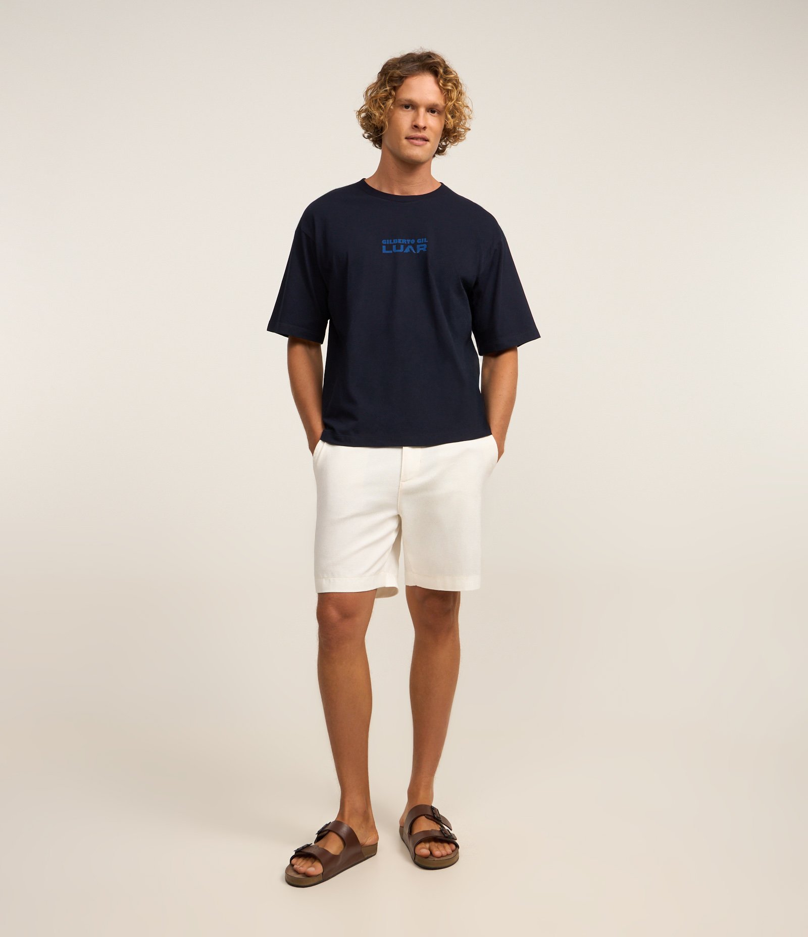 Camiseta Boxy em Algodão com Estampa Luar Gilberto Gil Azul Marinho 5