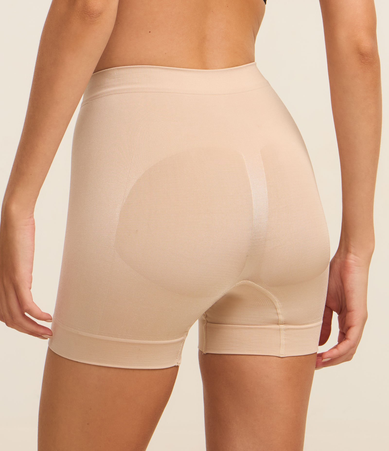 Bermuda Modeladora Seamless Bumbum Up DelRio Bege 3
