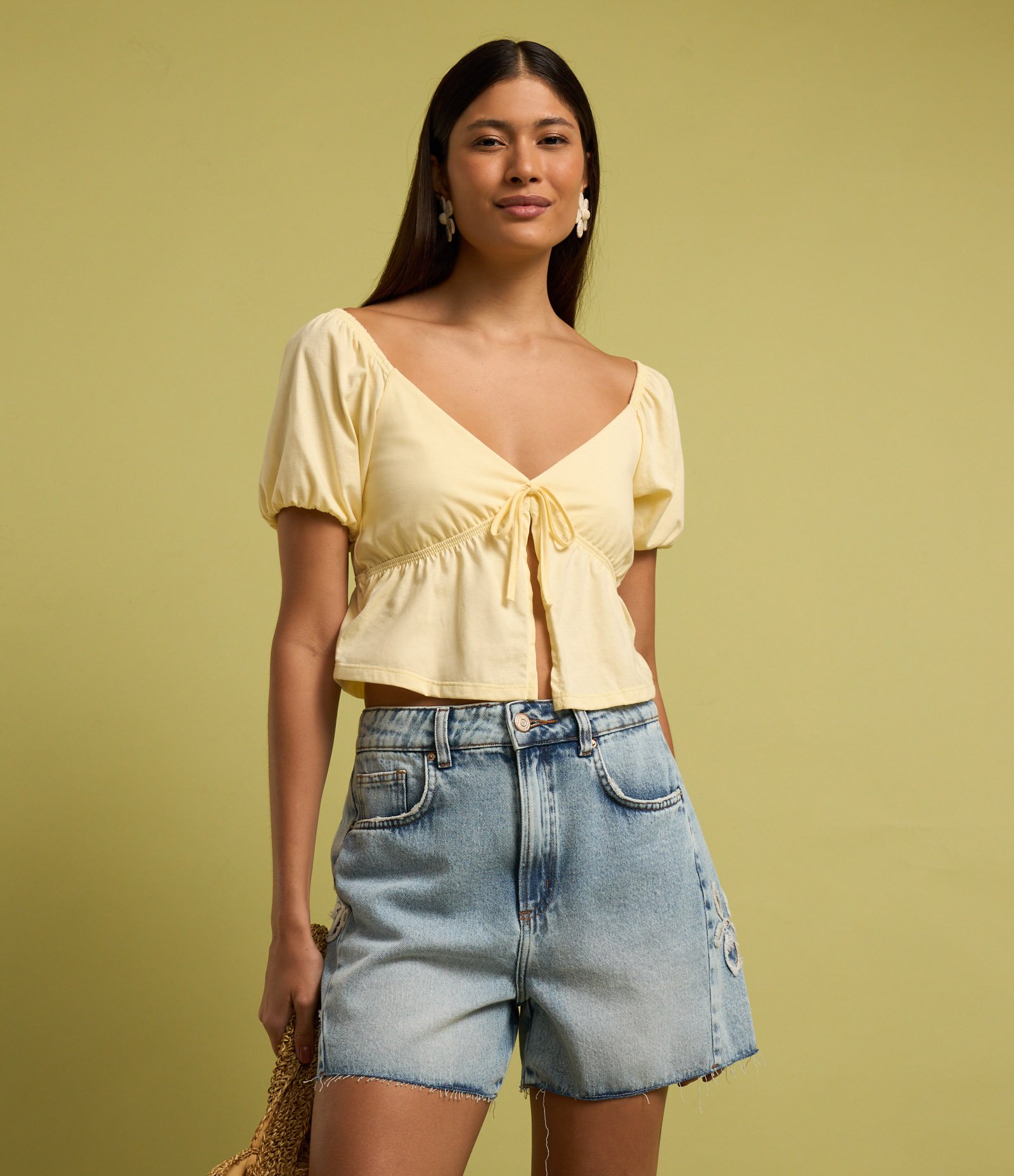 Short Slim em Jeans com Bordado de Flores Lateral Azul 5
