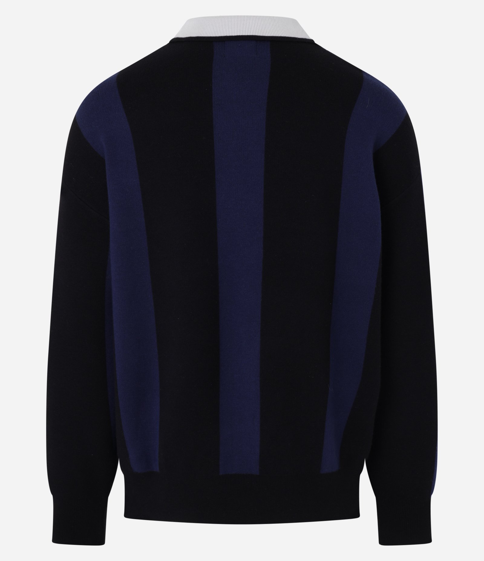 Suéter em Tricô com Gola Polo e Bordado Localizado Preto/Azul 9