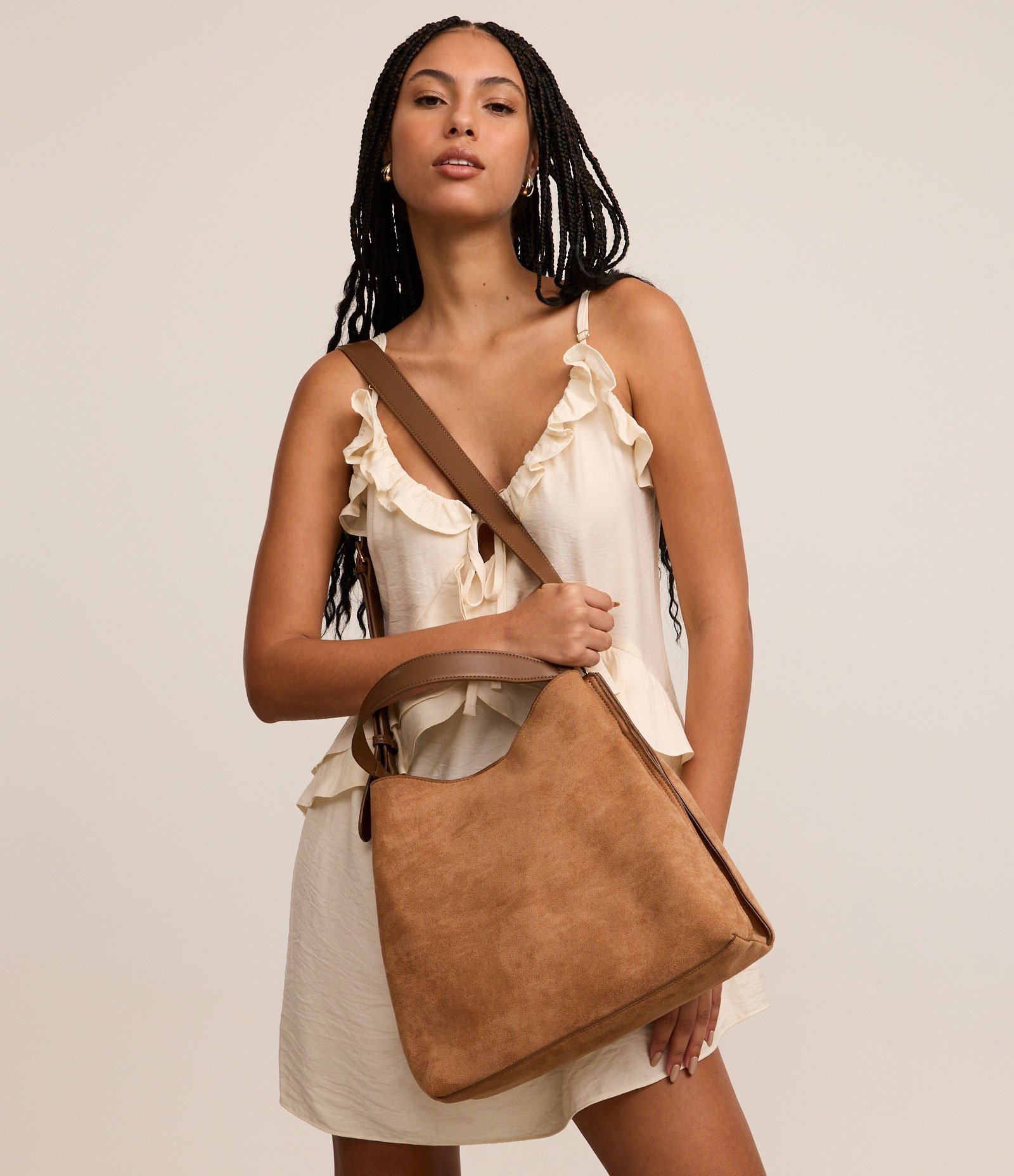 Bolsa Grande com Detalhamento em PU e Duas Alças Marrom 8