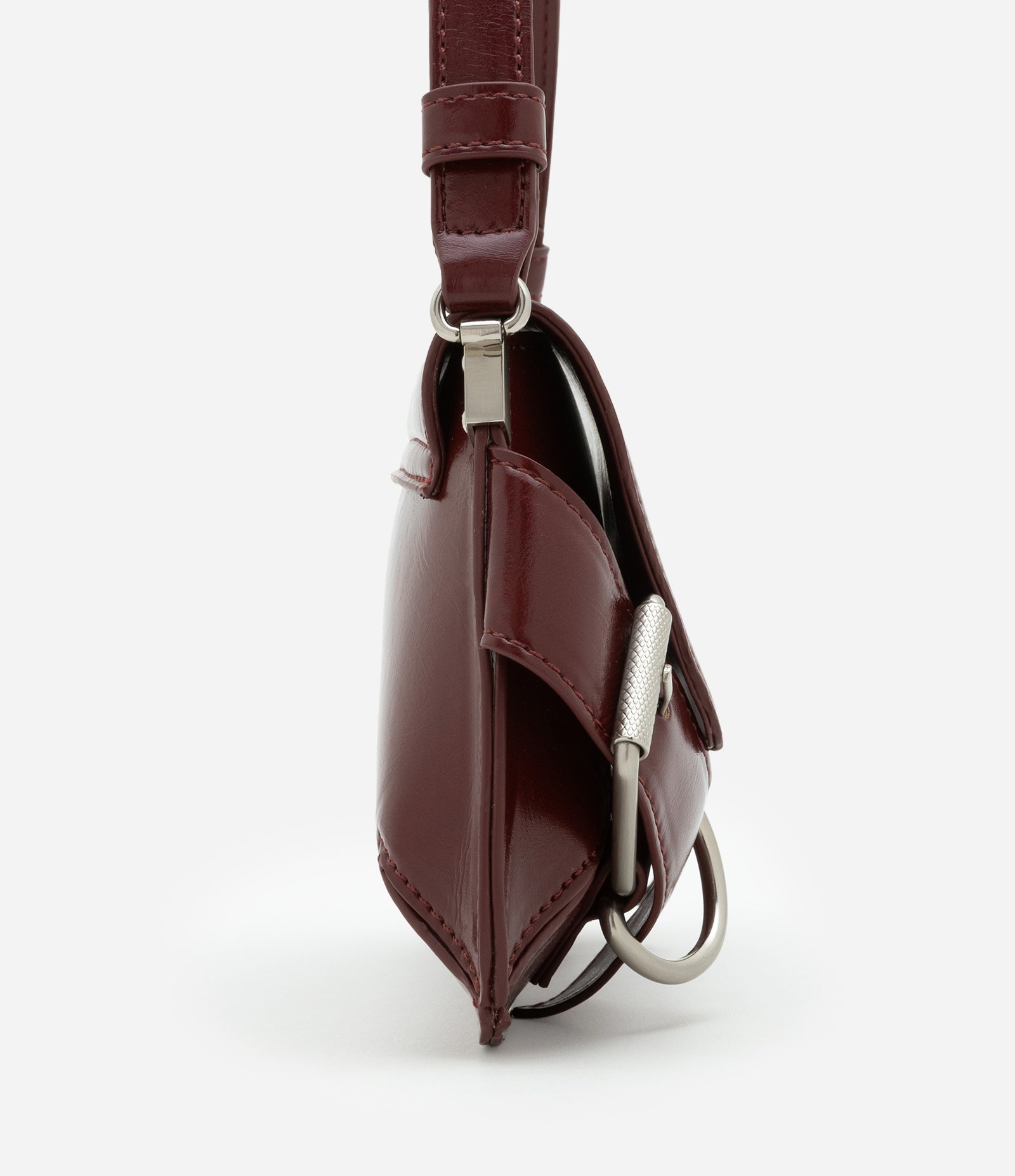 Bolsa Baguete Pequena com Detalhes de Fivelas Vermelho Vinho 3