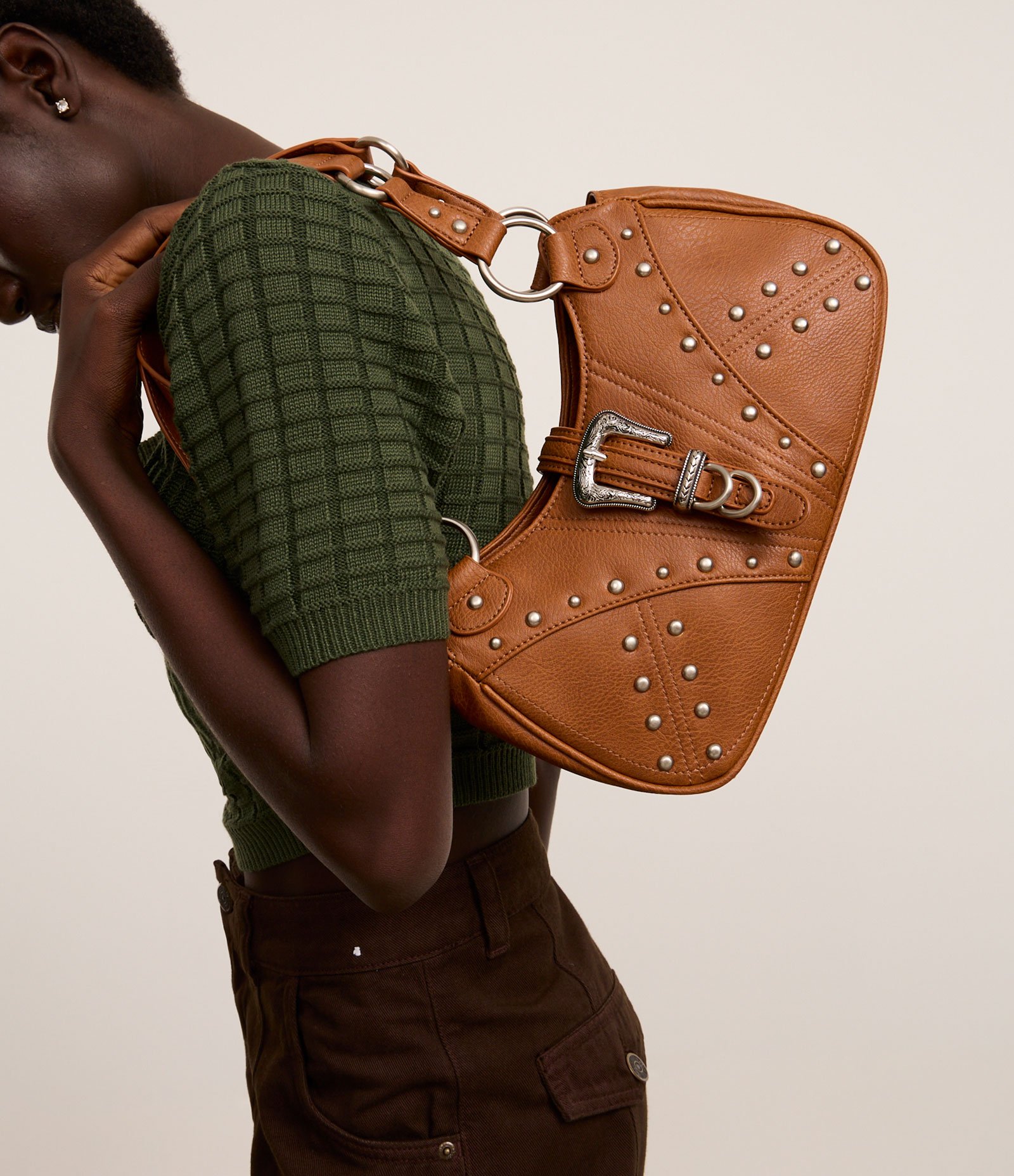 Bolsa Baguete Western em PU com Fivela Frontal e Alças Detalhadas Marrom 1