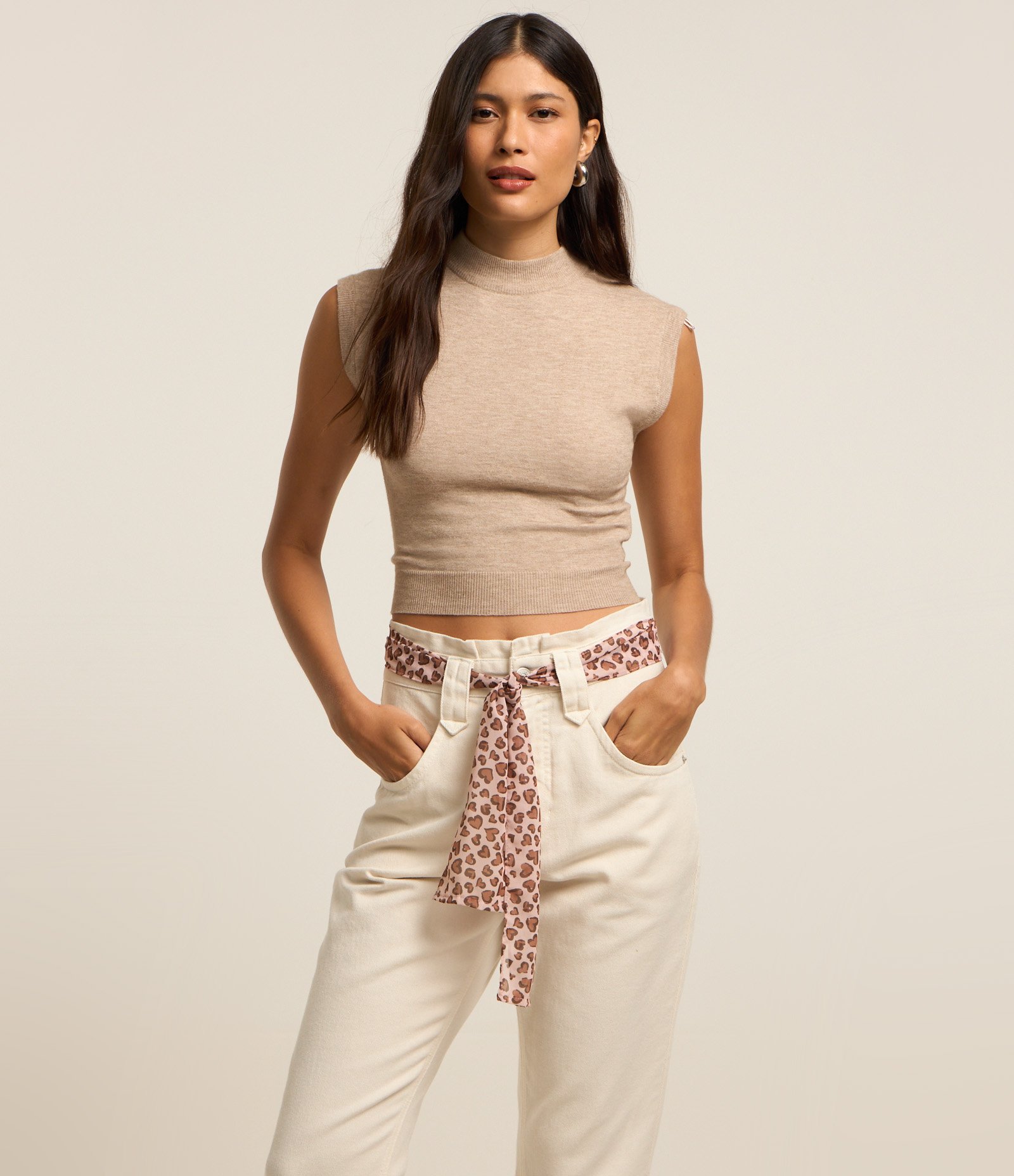 Calça Mom em Jeans com Lenço Estampado Animal Print Branco 2