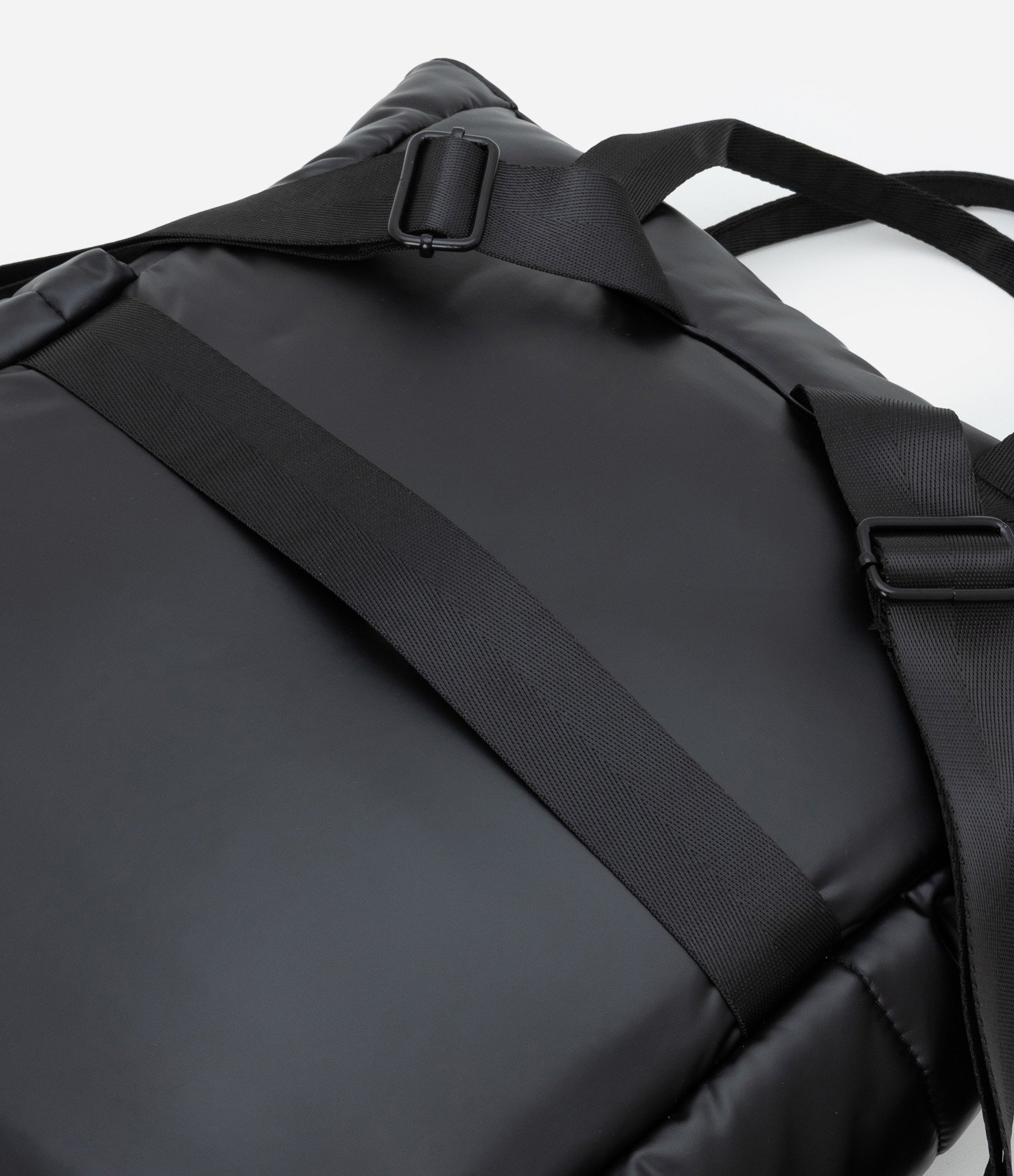 Bolsa Mochila Esportiva Grande com Bolsos Funcionais e Gorgurão Preto 5