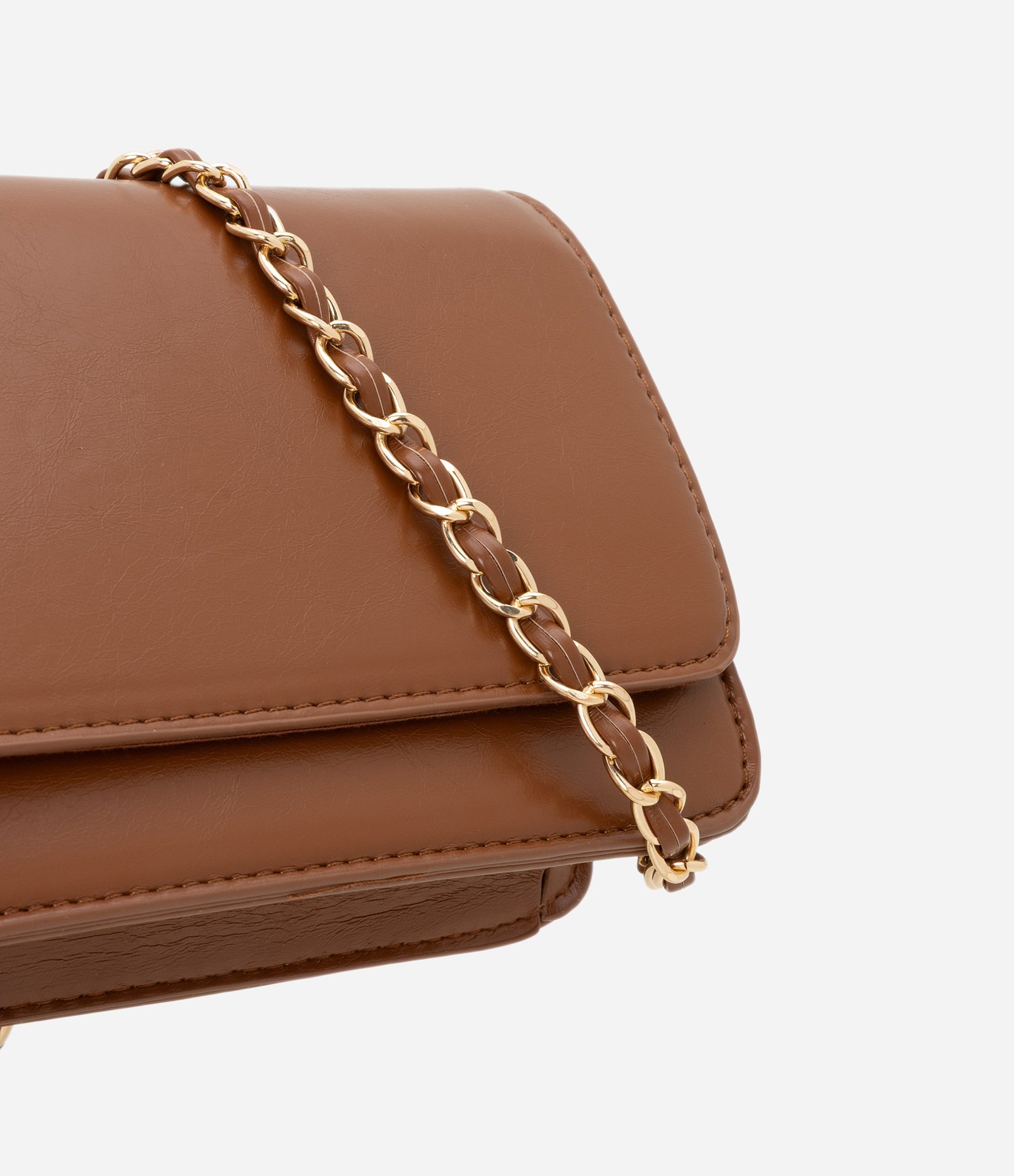 Bolsa Transversal Pequena em PU com Alça Corrente Marrom 5