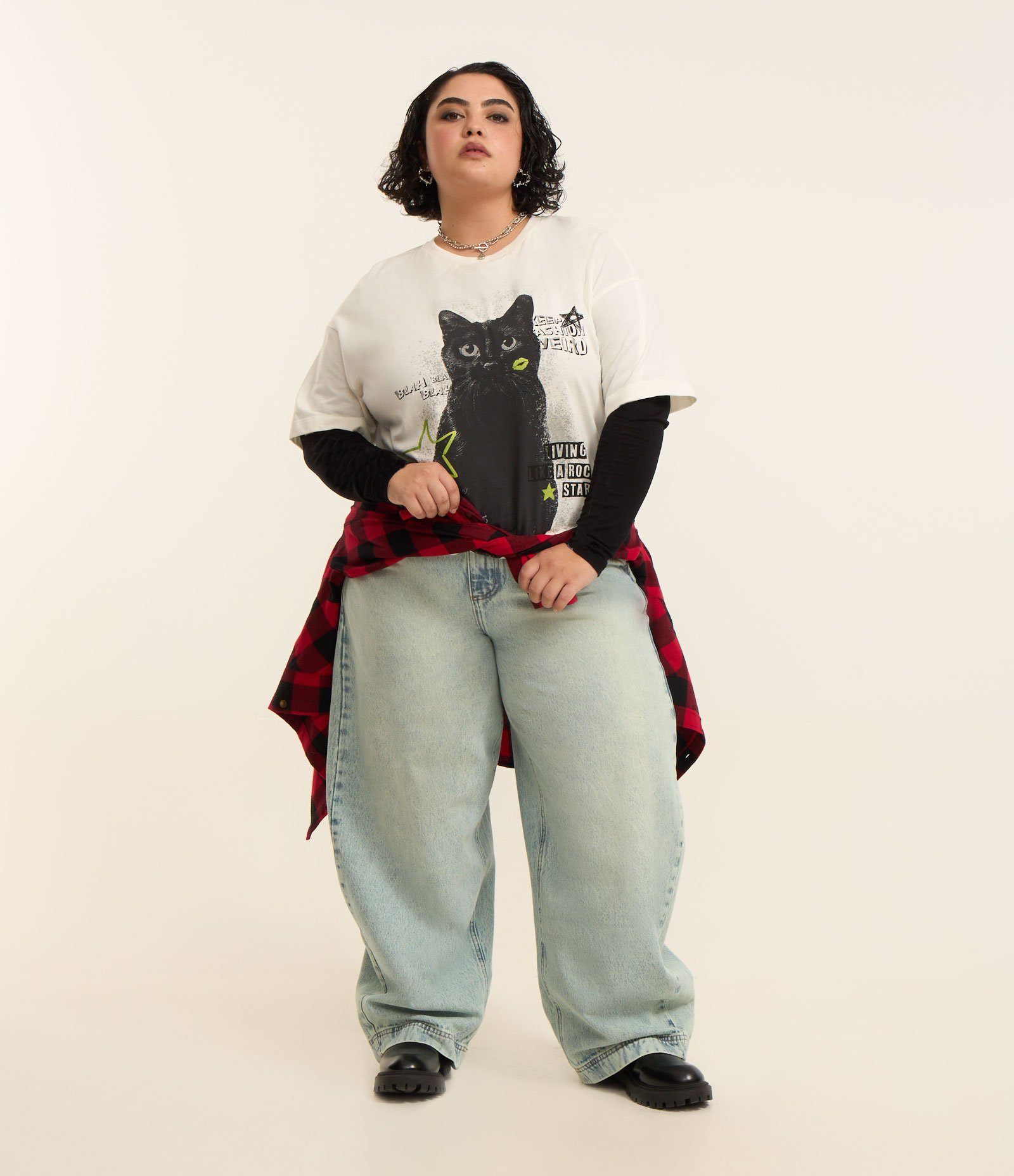 Camiseta em Algodão Estampada de Gatinho Curve & Plus Size Branco 2