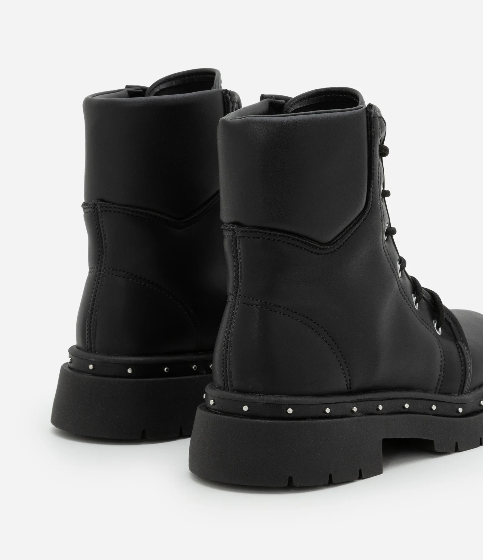 Bota Coturno Infantil com Sola Tratorada e Brilhinhos - Tam 28 a 36 Preto 2