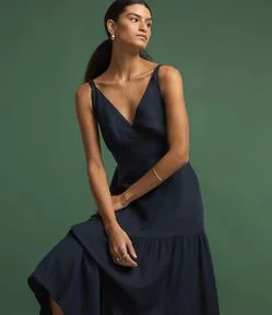 Vestido Midi Evasê em Viscose com Linho com Alça Fina e Babados