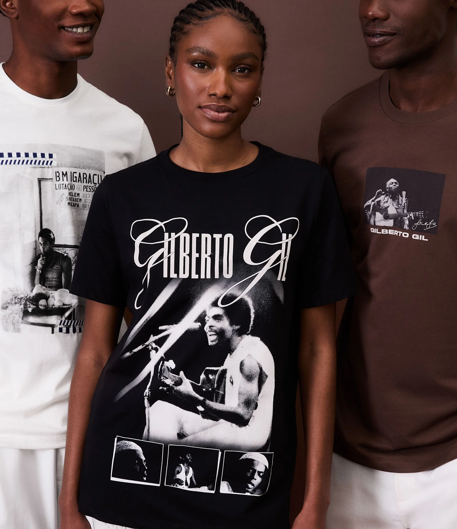 Camiseta Alongada em Algodão com Estampa Gilberto Gil Preto 2