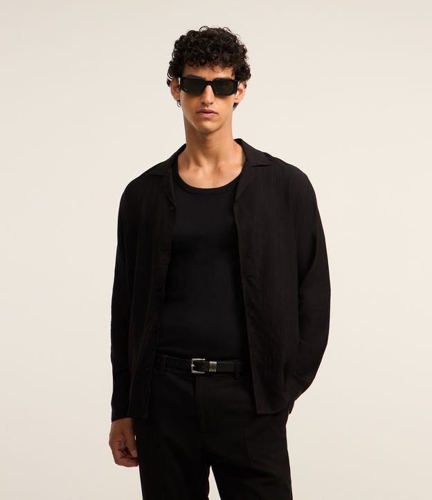 Camisa Comfort Acetinada com Efeito Amassado