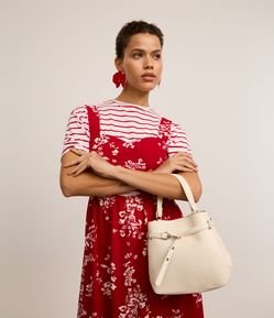 Bolsa Bucket Pequena em PU com Detalhe de Fivela