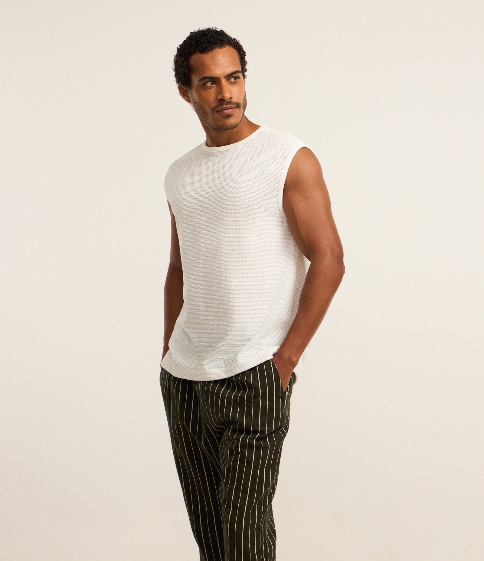 Calça Reta com Cós Elástico e Fio Tinto Verde 3