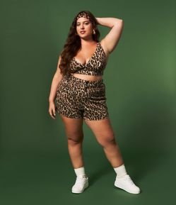 Short em Jeans Animal Print Oncinha Curve & Plus Size