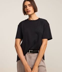 Blusa em Algodão Pima com Gola Redonda