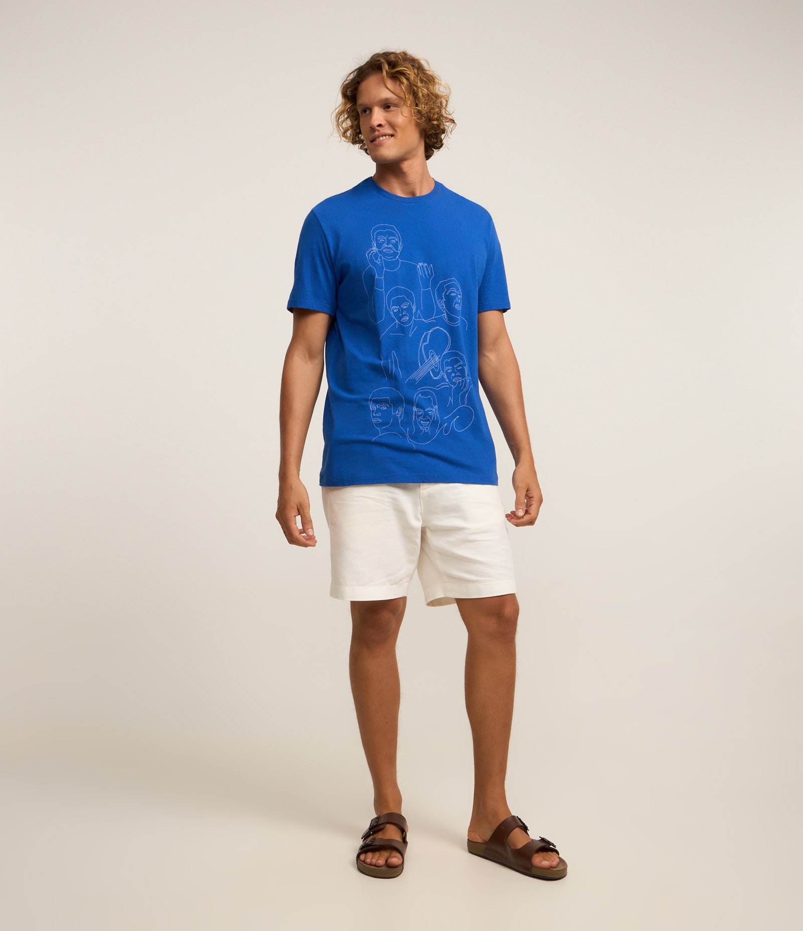 Camiseta em Algodão com Estampa Gil e Violão Azul 3