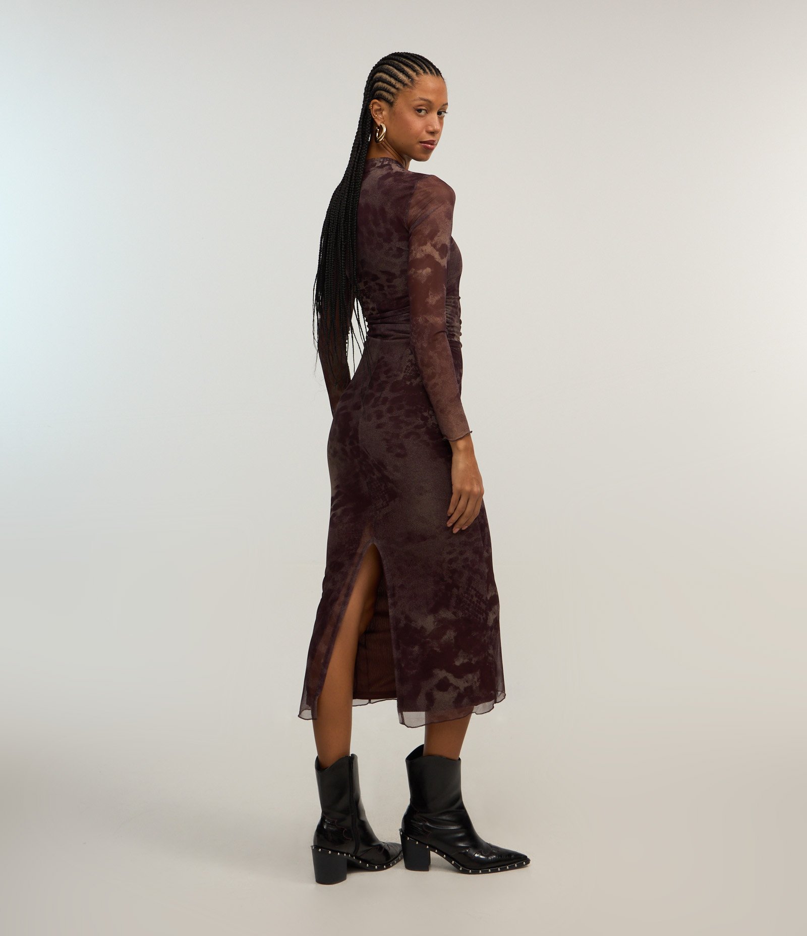 Vestido em Tule com Estampa Abstrata e Manga Longa Cinza 1