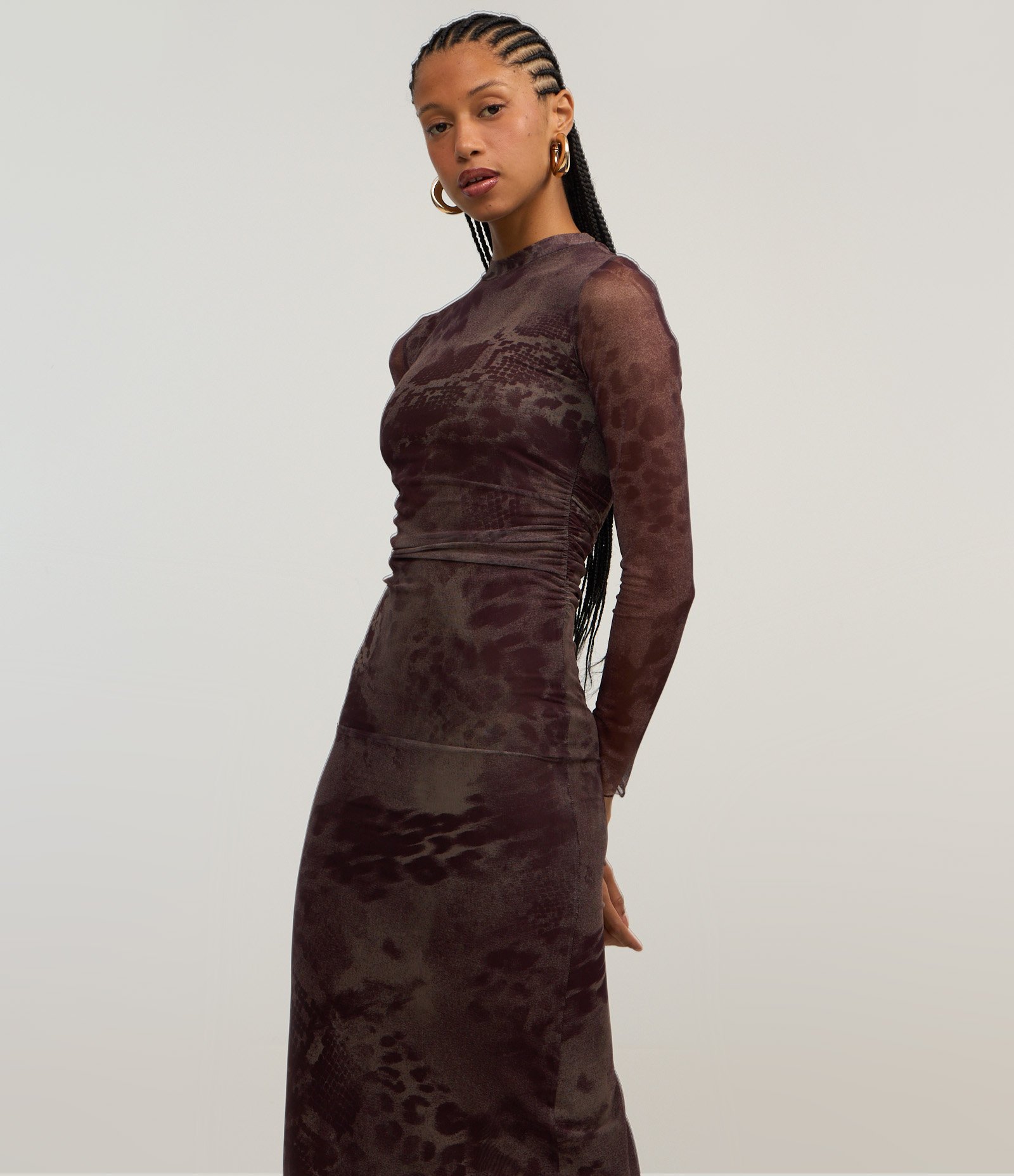 Vestido em Tule com Estampa Abstrata e Manga Longa Cinza 2