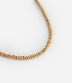 Colar Curto em Metal com Efeito Brilhoso