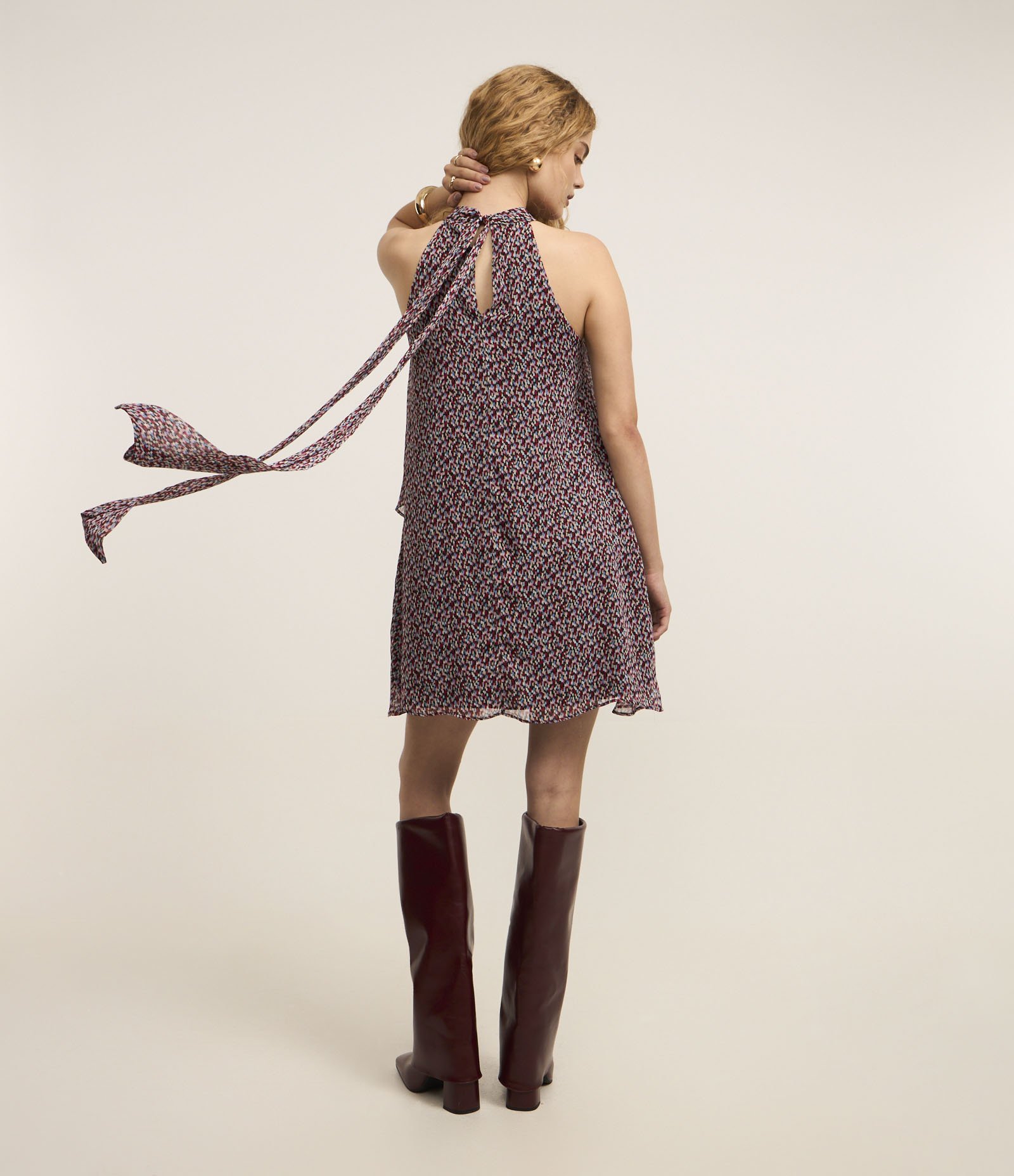 Vestido Evasê Curto em Chiffon com Estampa Abstrata Multicores 4