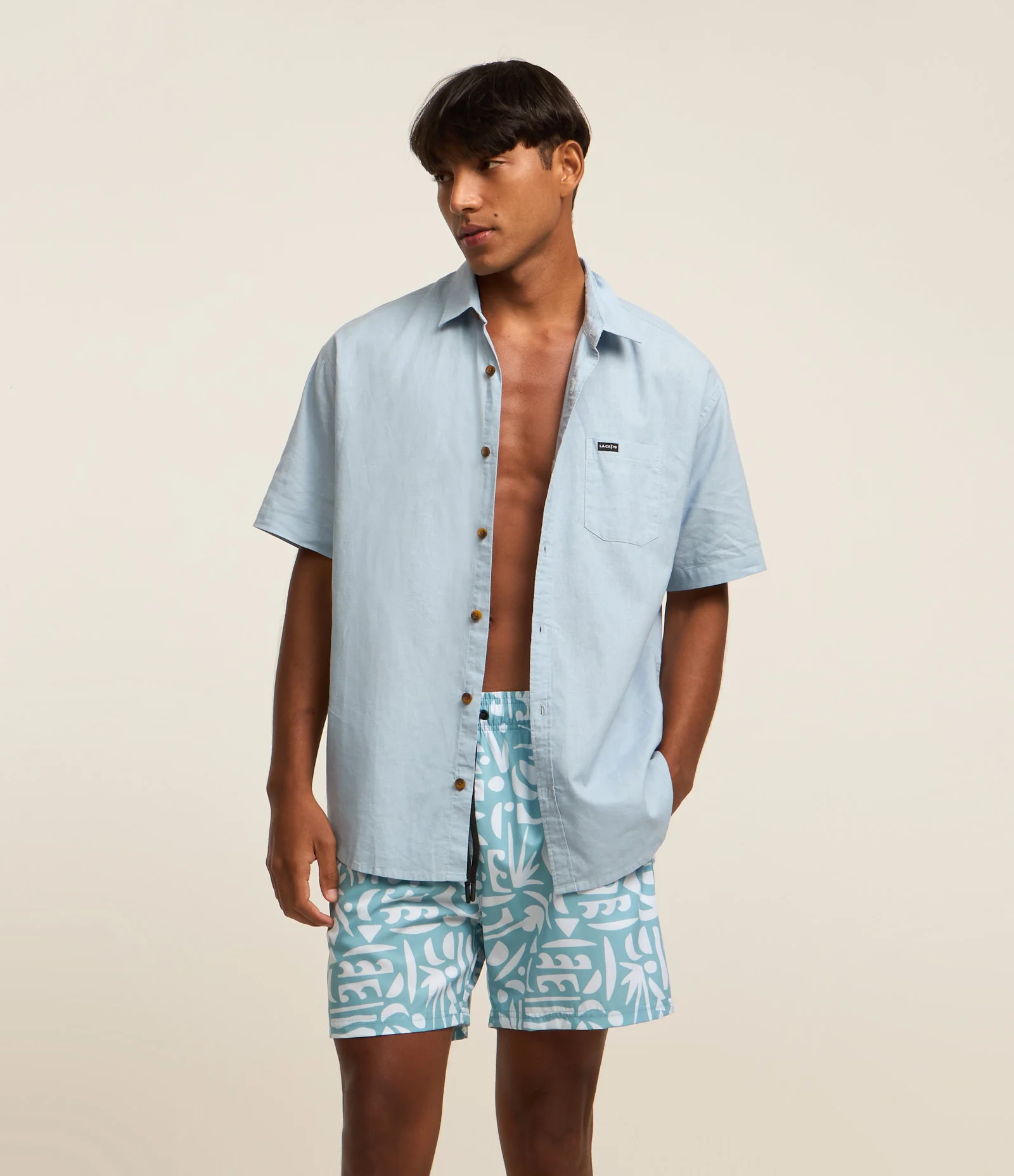 Bermuda em Microfibra com Estampa Étnica Azul 2