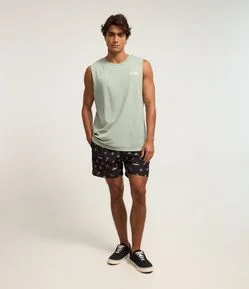 Bermuda em Microfibra com Estampa de Praia e Caveiras