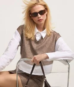 Camisa Regular em Tricoline com Colete Sobreposto