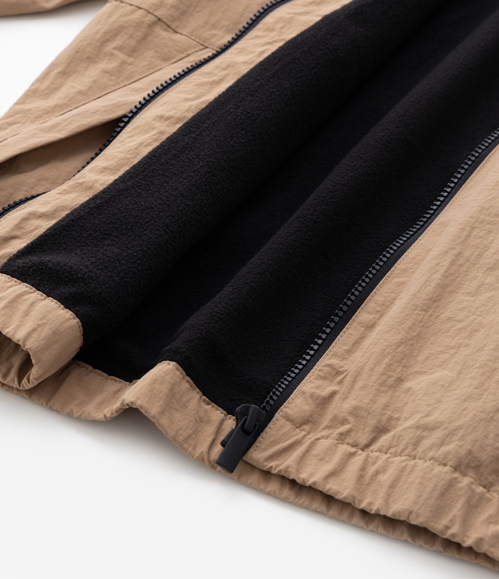 Jaqueta Infantil em Microfibra Pesada com Capuz e Forro Quentinho - Tam 5 a 14 anos Marrom 9